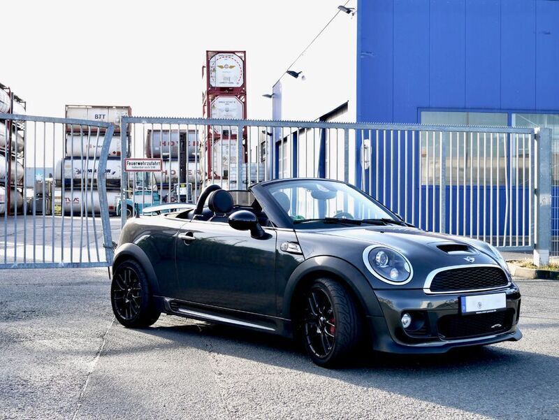 Grau Gebraucht 2013 Mini John Cooper Works Roadster Cabrio | 19.900 € - Bild 1/4
