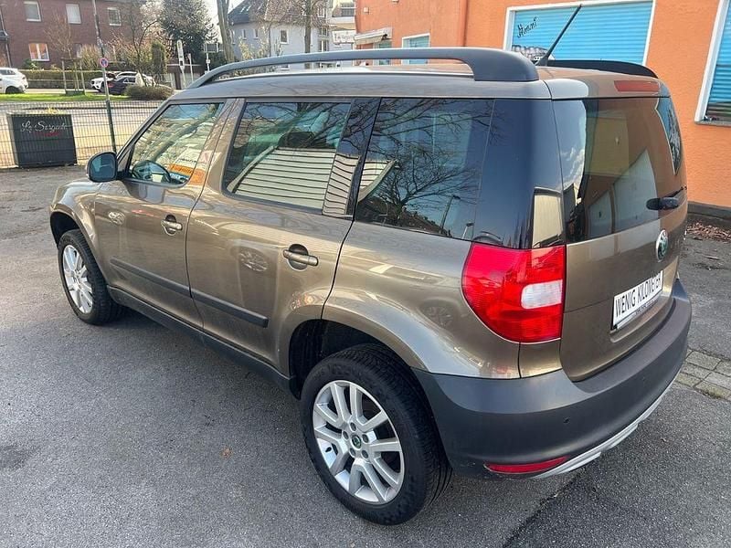 Gebraucht Skoda Yeti Active 105 PS (77 kW) 2011 Grau SUV
