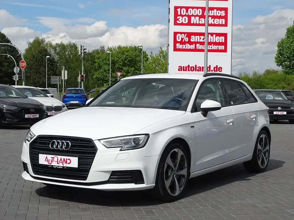 Używany Audi A3 Sport 116 KM (85 kW) 2019 Biały Sedan/Limuzyna