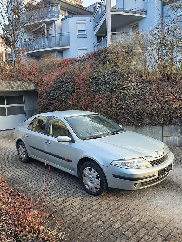 Gebraucht Renault Laguna II 120 PS (88 kW) 2002 Silber Limousine