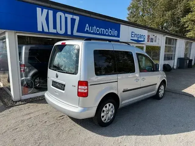 Gebraucht VW Caddy 102 PS (75 kW) 2012 Reflexsilber Van / Kleinbus