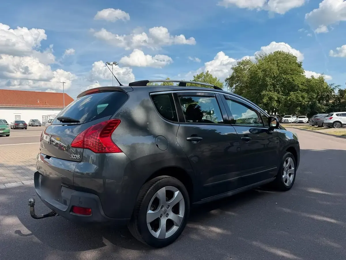 Gebraucht Peugeot 3008 156 PS (114 kW) 2011 Grau Kombi