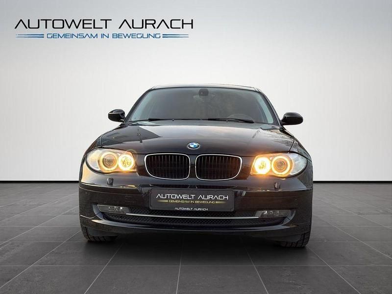 Gebraucht BMW 116 122 PS (89 kW) 2007 Schwarz Kleinwagen