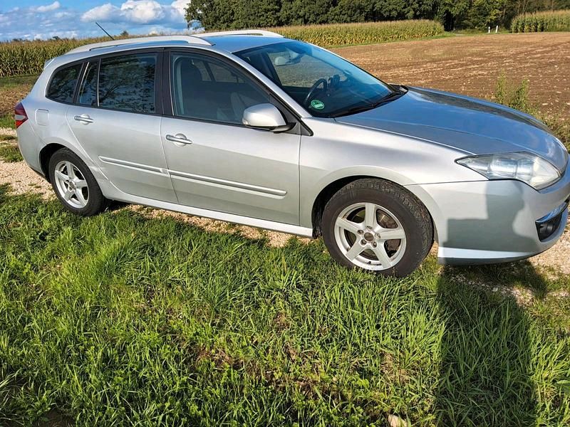 Gebraucht Renault Laguna III 131 PS (96 kW) 2008 Silber Kombi