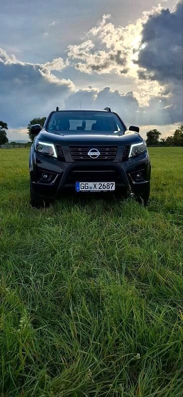 Schwarz Gebraucht 2019 Nissan Navara N-Guard Abholung | 29.999 € (Fairer Preis) - Bild 1/4
