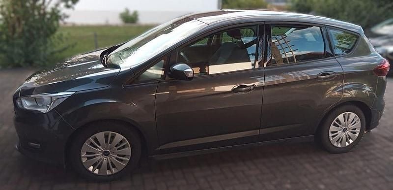 Grau Gebraucht 2017 Ford C-MAX Cool & Connect Van / Kleinbus | 11.500 € (Fairer Preis) - Bild 1/4