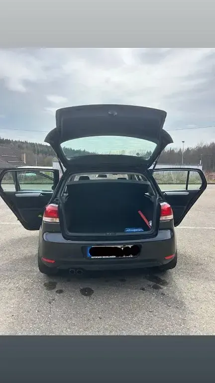Gebraucht VW Golf VI Highline 110 PS (80 kW) 2010 Schwarz Kleinwagen
