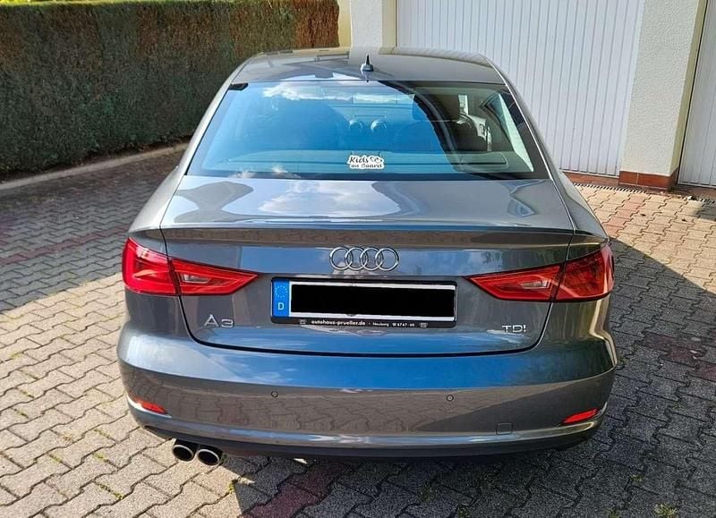 Gebraucht Audi A3 Ambiente 150 PS (110 kW) 2016 Grau Limousine