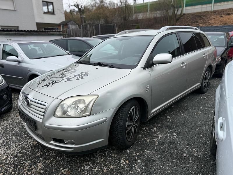 Gebraucht Toyota Avensis 130 PS (95 kW) 2004 Beige Kombi