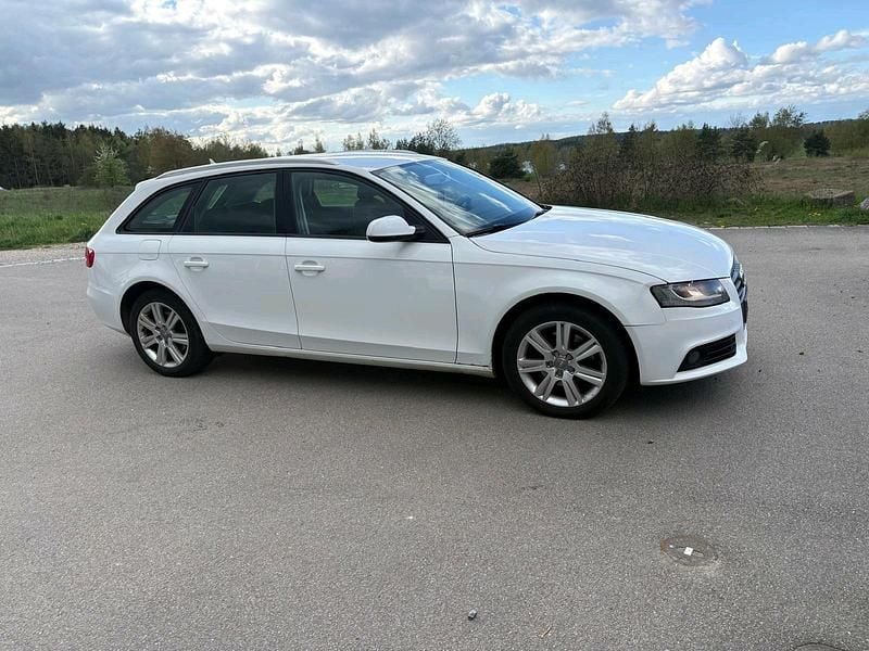 Usata Audi A4 143 CV (105 kW) 2011 Bianco Station wagon