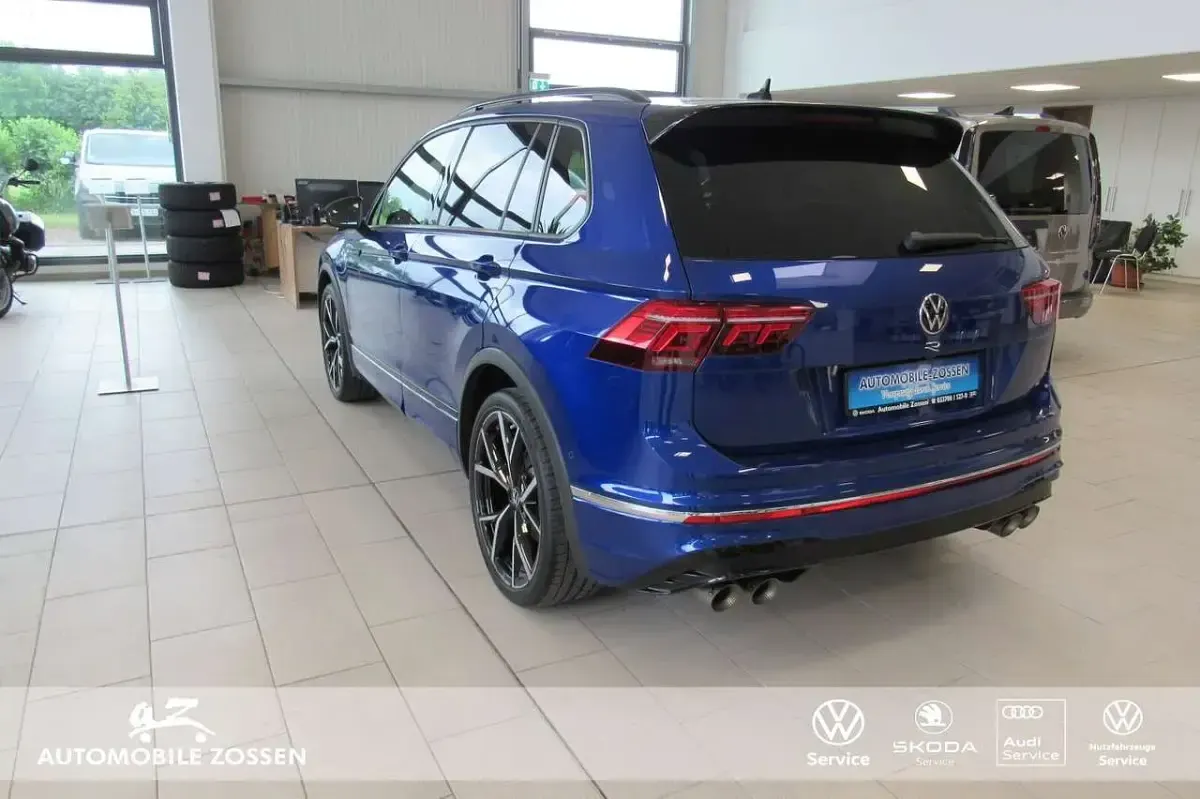 Gebraucht VW Tiguan R 320 PS (235 kW) 2023 Lapiz blue SUV