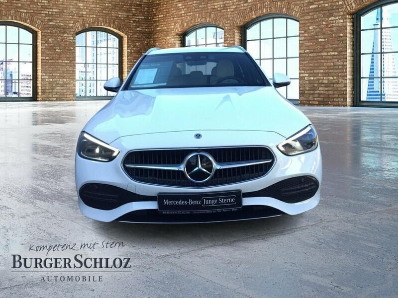 Gebraucht Mercedes C300 265 PS (194 kW) 2022 Weiß Kombi