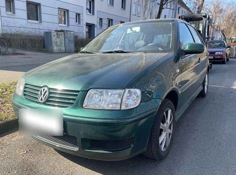 Gebraucht VW Polo 60 PS (44 kW) 2001 Grün Limousine
