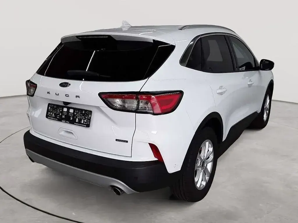 Gebraucht Ford Kuga Titanium 152 PS (111 kW) 2023 Weiß SUV