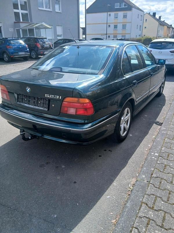 Gebraucht BMW 523 170 PS (125 kW) 1999 Grün Limousine