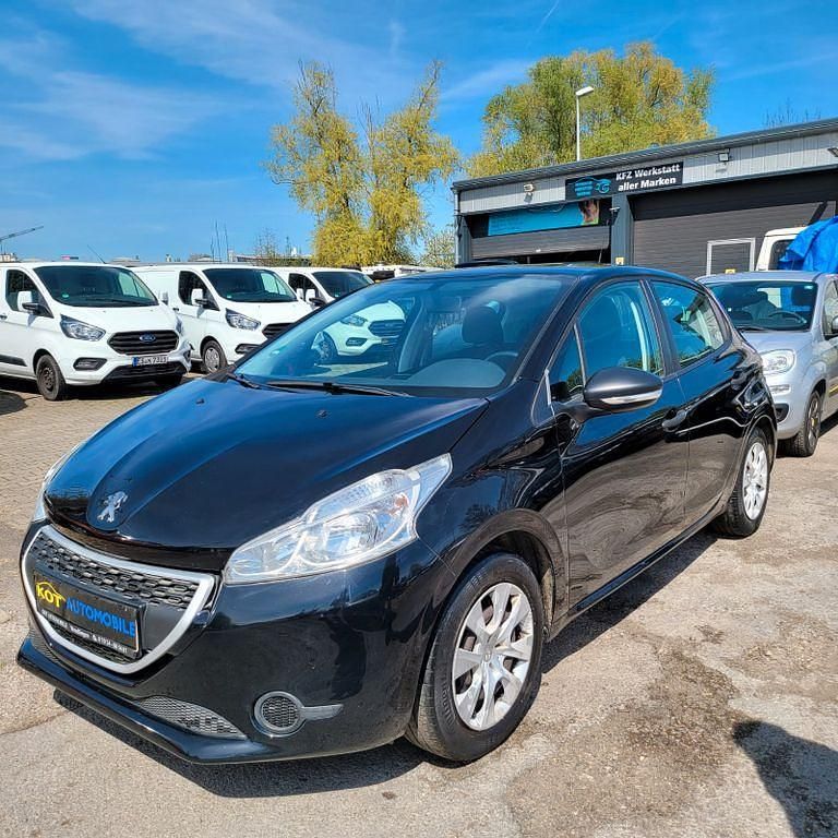 Schwarz Gebraucht 2015 Peugeot 208 Access Kleinwagen | 5.999 € (Fairer Preis) - Bild 1/4
