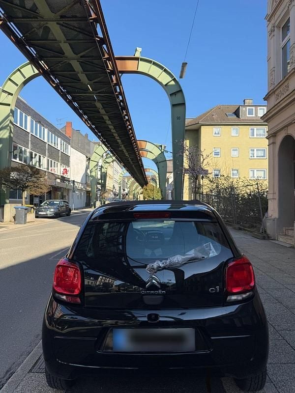Gebraucht Citroën C1 69 PS (50 kW) 2017 Schwarz Kleinwagen