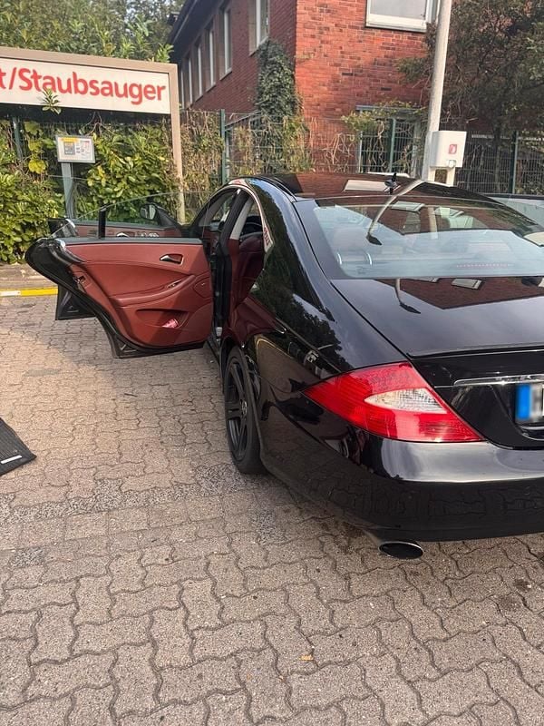 Gebraucht Mercedes CLS320 224 PS (164 kW) 2007 Schwarz Limousine