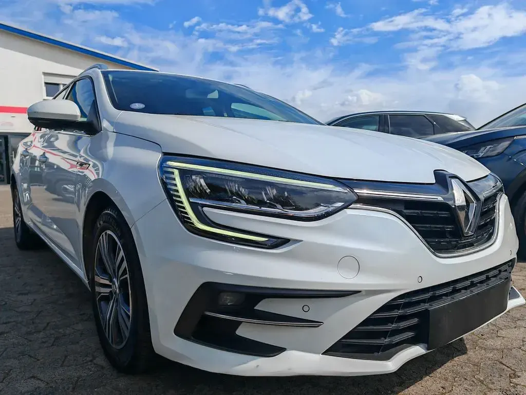 Gebraucht Renault Mégane IV 158 PS (116 kW) 2022 Weiß Limousine