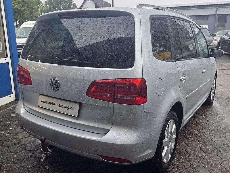 Gebraucht VW Touran Cup 105 PS (77 kW) 2014 Silber Van / Kleinbus