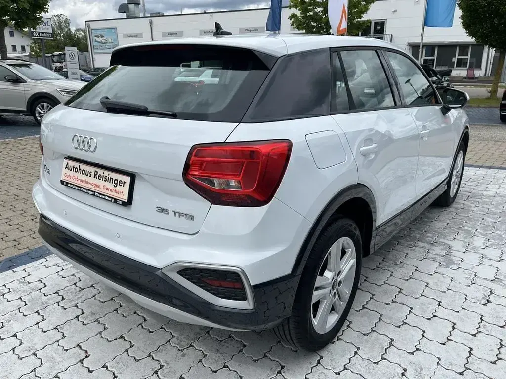 Gebraucht Audi Q2 Advanced 150 PS (110 kW) 2024 Weiß SUV