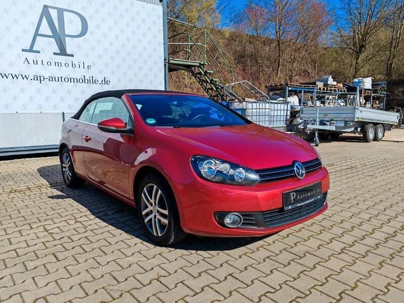 Gebraucht VW Golf Cabriolet Comfortline 105 PS (77 kW) 2012 Rot Cabrio