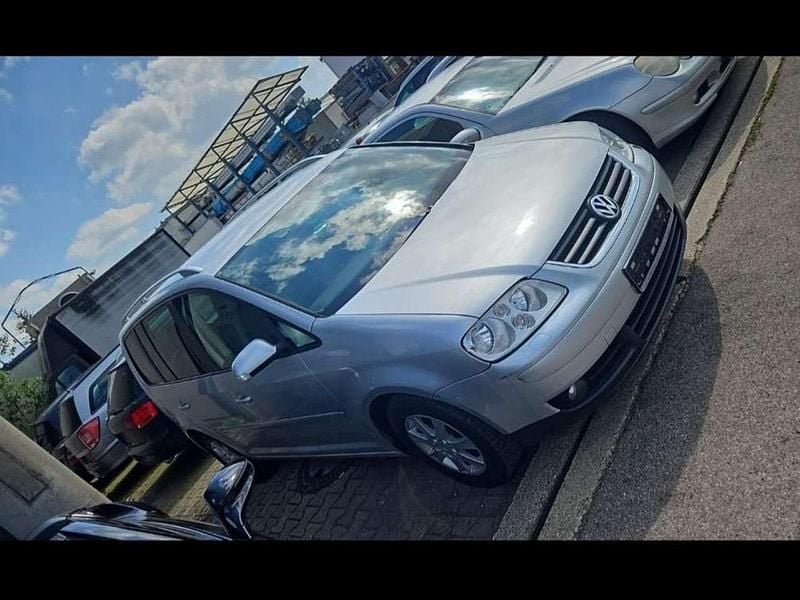 Silber Gebraucht 2006 VW Touran Highline Van / Kleinbus | 2.000 € (Fairer Preis) - Bild 1/2
