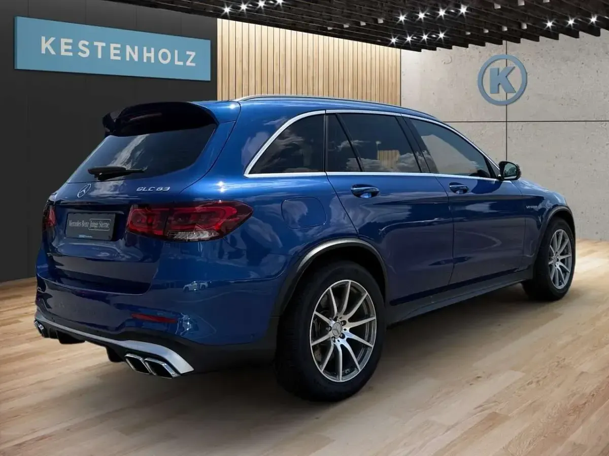 Gebraucht Mercedes GLC63 AMG AMG 476 PS (350 kW) 2021 Spektralblau SUV
