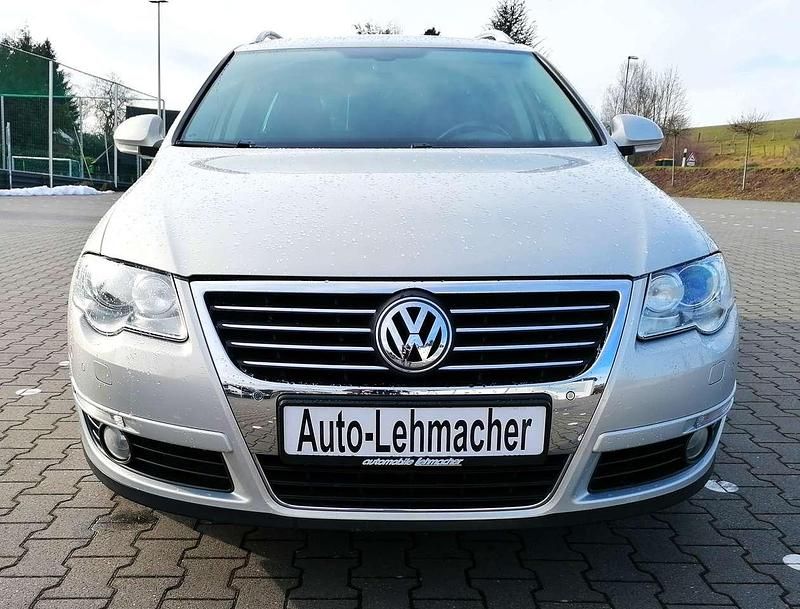 Silver leaf metallic Gebraucht 2008 VW Passat Highline Kombi | 10.990 € - Bild 1/4