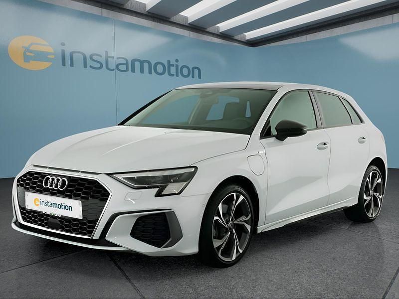 Grau Gebraucht 2023 Audi A3 Sportback e-tron Kleinwagen | 36.749 € - Bild 1/4