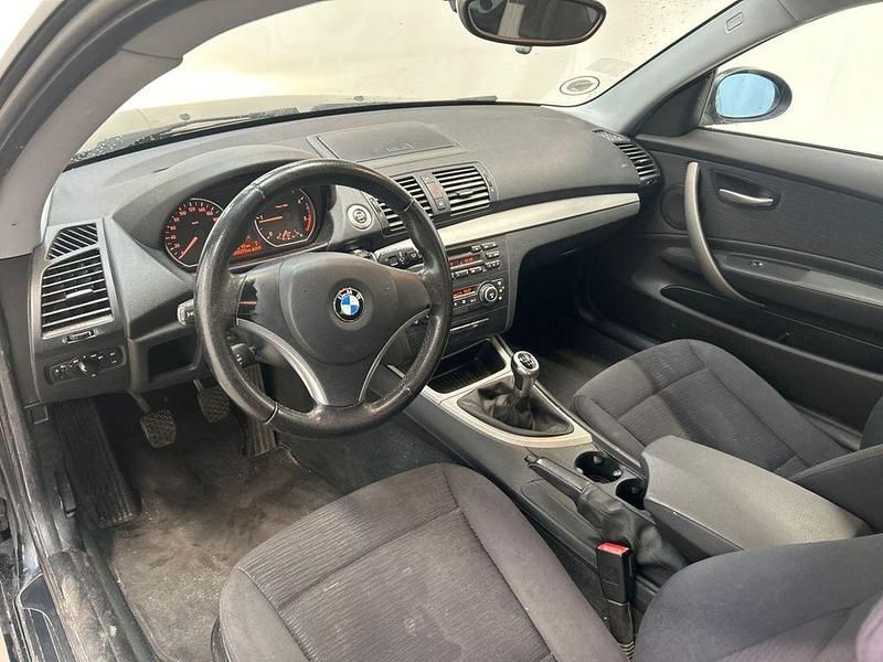 Gebraucht BMW 118 143 PS (105 kW) 2008 Schwarz Kleinwagen