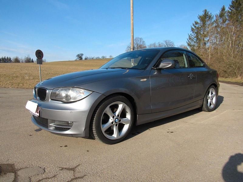 Gebraucht BMW 118 Coupé Advantage 143 PS (105 kW) 2010 Grau Coupé
