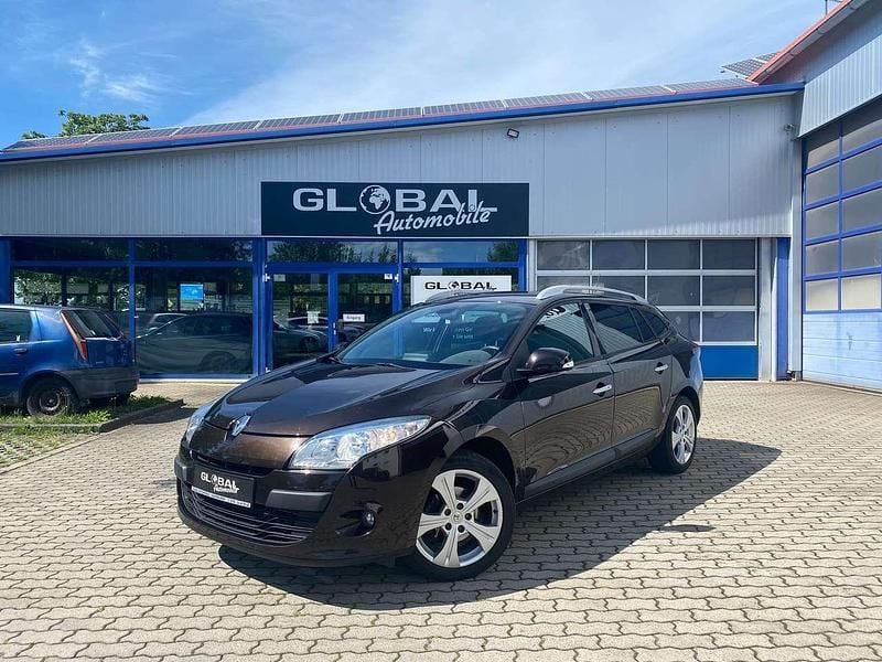 Braun Gebraucht 2011 Renault Mégane GrandTour Dynamique Kombi | 3.490 € (Fairer Preis) - Bild 1/4