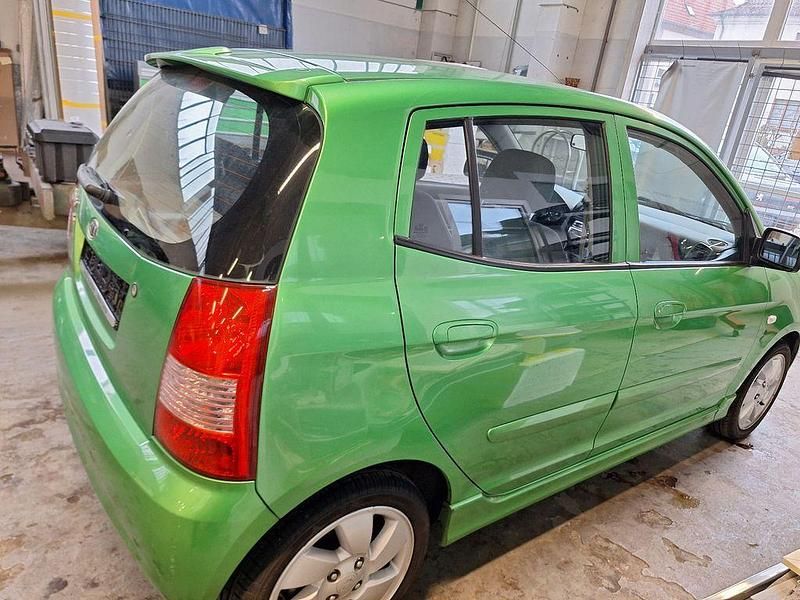 Gebraucht Kia Picanto 65 PS (47 kW) 2007 Grün Kleinwagen