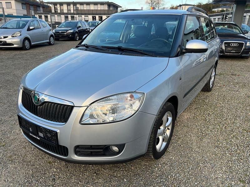 Silber Gebraucht 2008 Skoda Fabia Elegance Kombi | 3.999 € (Fairer Preis) - Bild 1/4