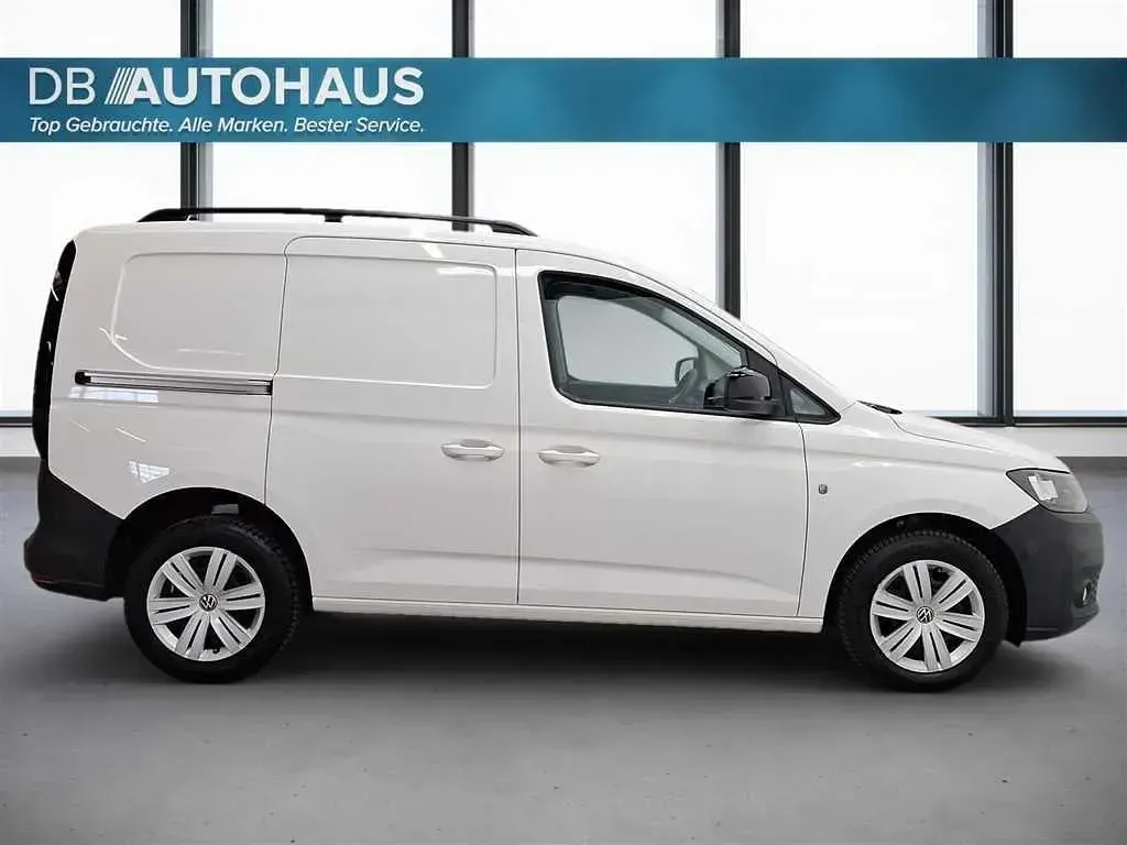 Gebraucht VW Caddy 102 PS (75 kW) 2023 Weiß Van / Kleinbus