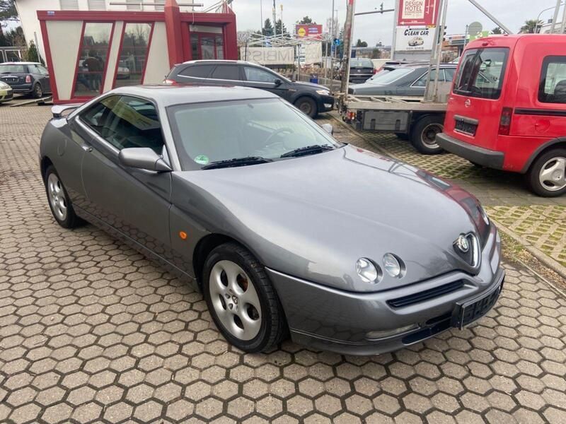 Grau Gebraucht 1999 Alfa Romeo GTV Coupé | 3.400 € (Guter Preis) - Bild 1/4