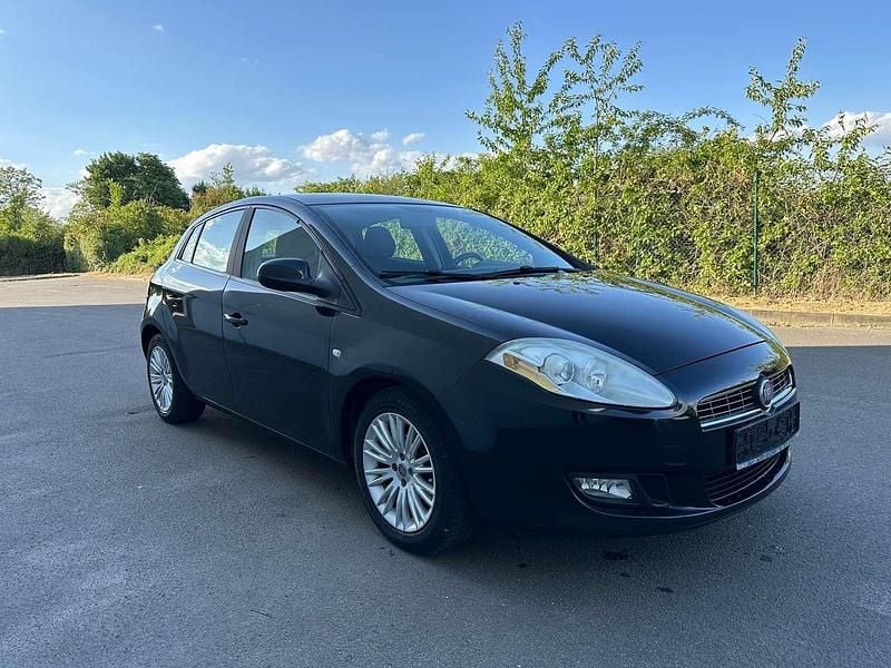 Gebraucht Fiat Bravo Dynamic 90 PS (66 kW) 2008 Schwarz Kleinwagen
