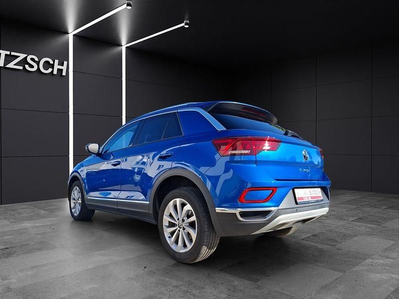 Gebraucht VW T-Roc Style 150 PS (110 kW) 2022 Ravennablau metallic SUV