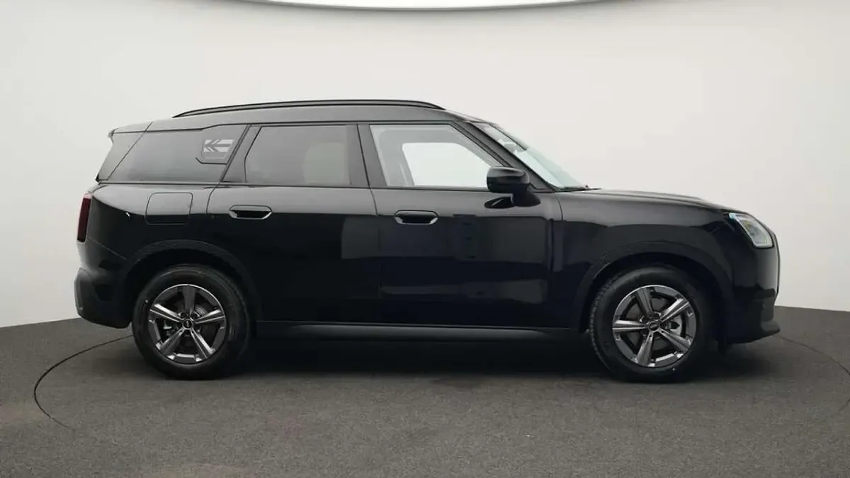 Gebraucht Mini Countryman Classic 163 PS (119 kW) 2025 Schwarz SUV