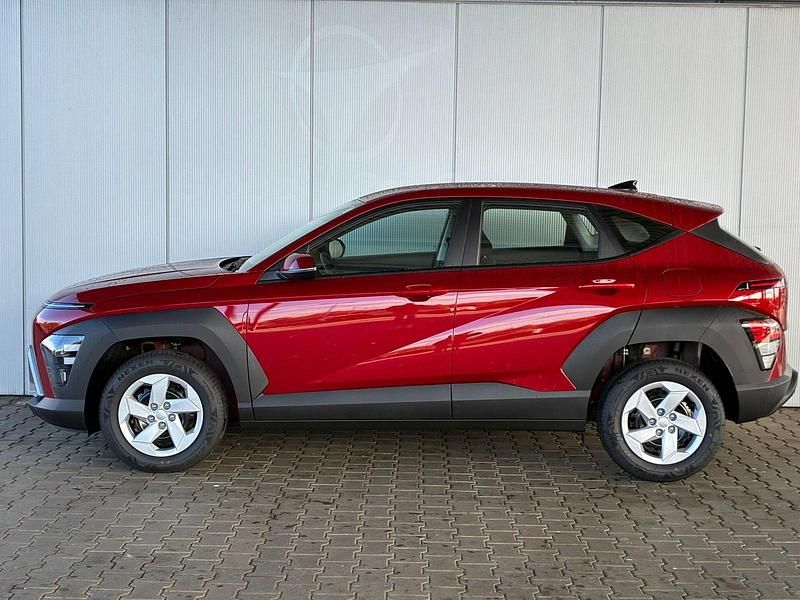 Neu Hyundai Kona Comfort 101 PS (74 kW) 2025 Ultimate red SUV