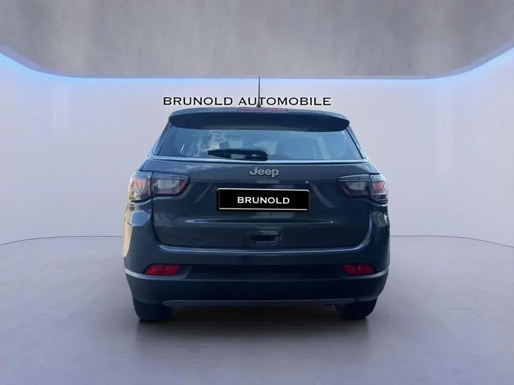 Gebraucht Jeep Compass Altitude 131 PS (96 kW) 2025 Grau SUV