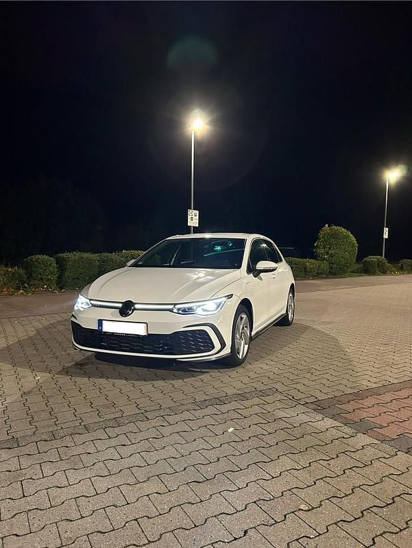 Weiß Gebraucht 2020 VW Golf VIII GTE Kleinwagen | 19.250 € (Guter Preis) - Bild 1/4