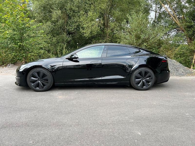 Schwarz Gebraucht 2023 Tesla Model S Limousine | 66.400 € (Superpreis) - Bild 1/4