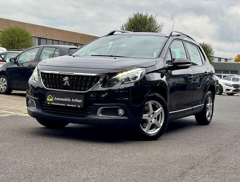 Schwarz Gebraucht 2018 Peugeot 2008 Active SUV | 9.500 € (Guter Preis) - Bild 1/4