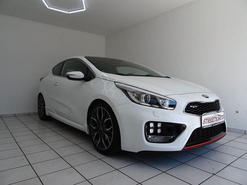 Weiß Gebraucht 2014 Kia Ceed GT-Track Coupé | 12.490 € (Fairer Preis) - Bild 1/4