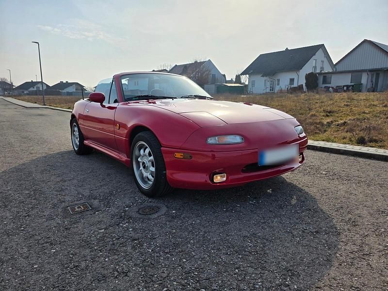 Gebraucht Mazda MX5 115 PS (84 kW) 1991 Rot Cabrio