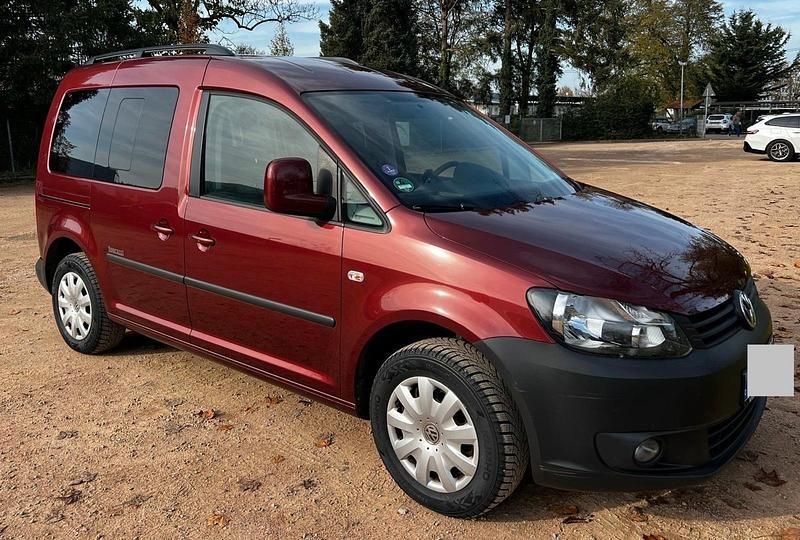 Rot Gebraucht 2011 VW Caddy Van / Kleinbus | 7.000 € (Teuer) - Bild 1/4