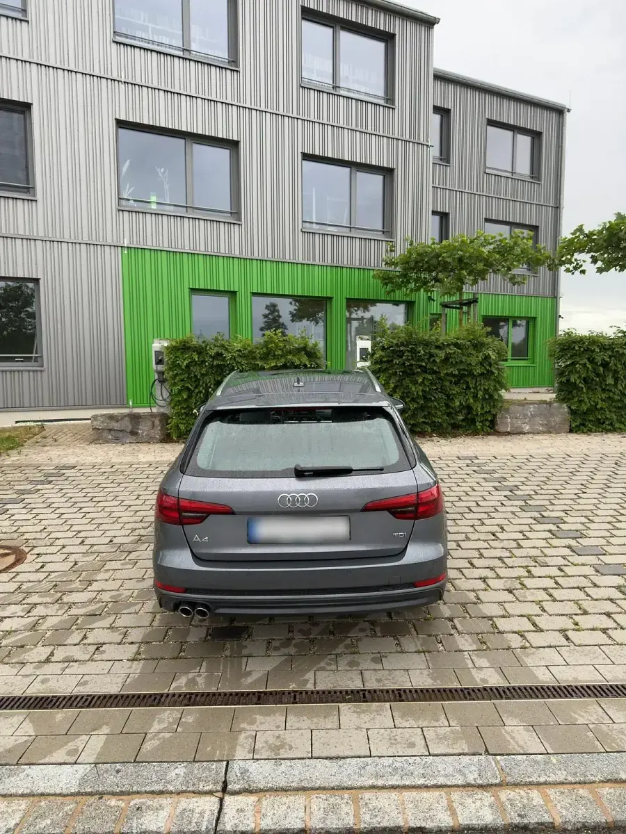 Gebraucht Audi A4 Ambiente 190 PS (139 kW) 2016 Silber Kombi