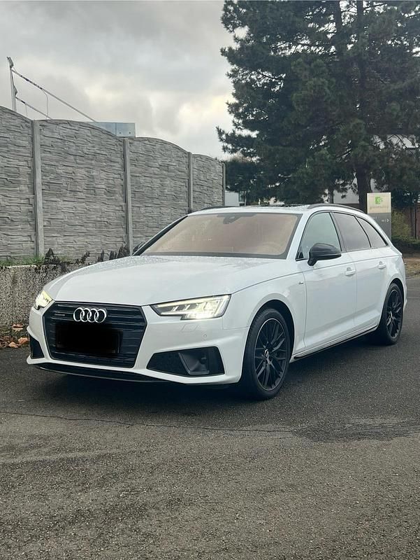 Weiß Gebraucht 2019 Audi A4 S-Line Kombi | 25.900 € (Superpreis) - Bild 1/4